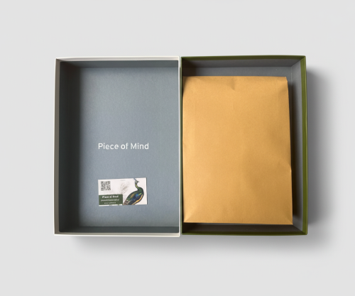 Puzzle Piece of Mind. 1000 elementów. A majestic male peafowl portrait. Ekologiczne puzzle premium