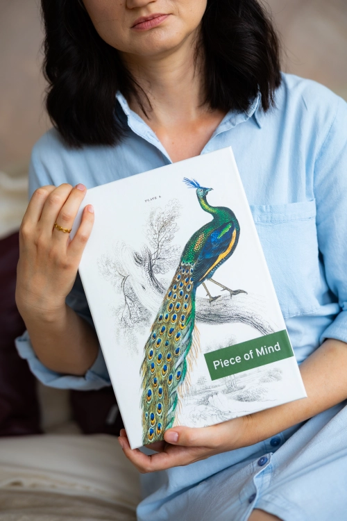 Puzzle Piece of Mind. 1000 elementów. A majestic male peafowl portrait. Ekologiczne puzzle premium
